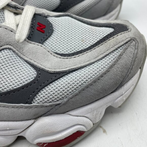 New Balance 9060 "Boston College" Men’s Size 9.5 Gray Running Sneakers U9060EGL - Picture 3 of 12